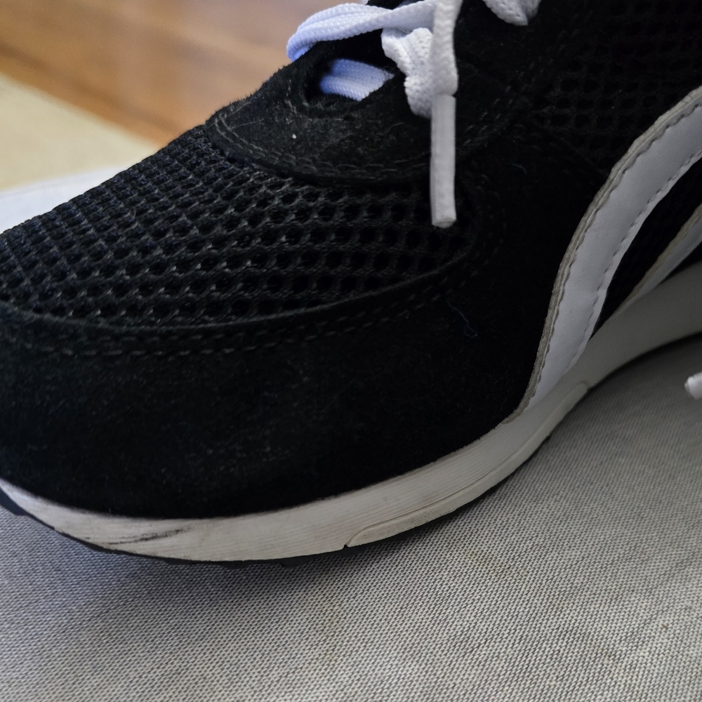 Women's Black and White Mesh Sneakers - Classic Casual Comfort - Picture 8 of 16